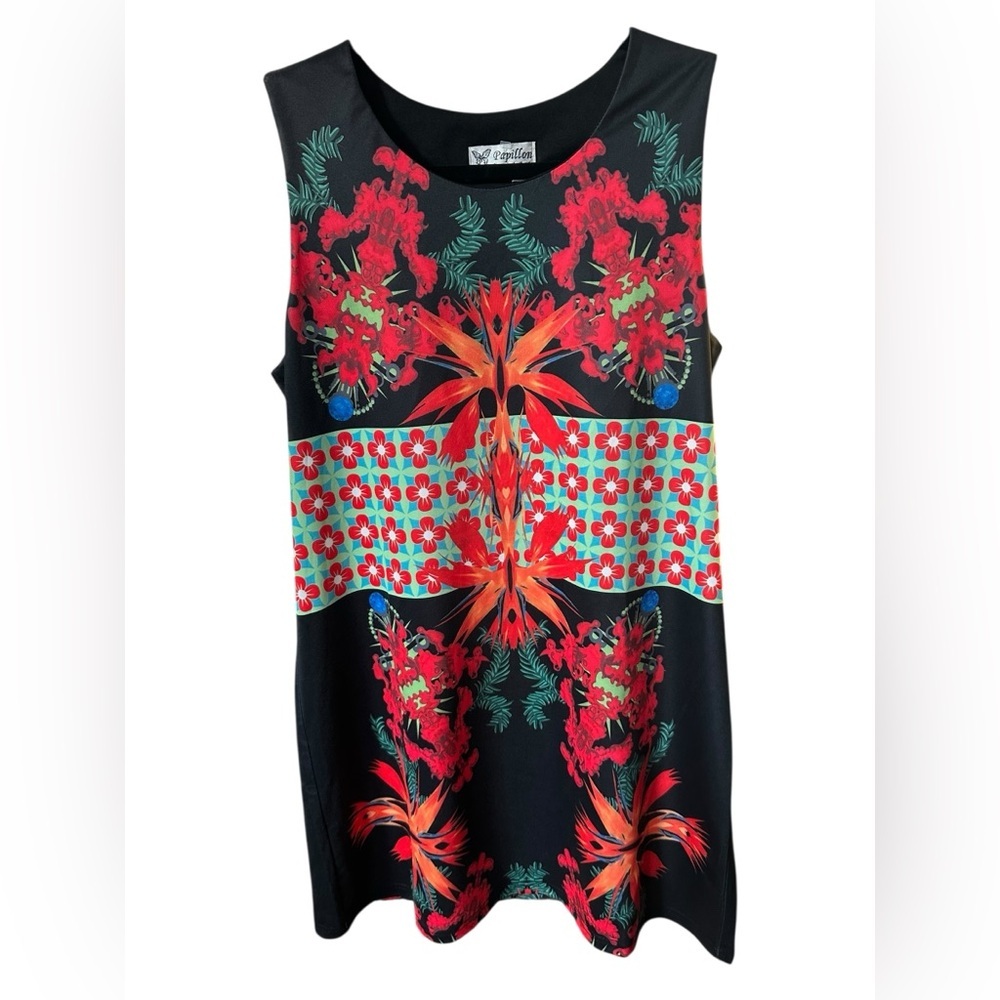 Papillon Blanc Vibrant Black and Red Design